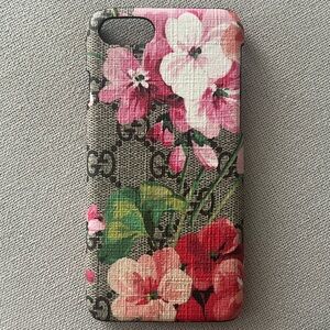 Gucci GG Blooms iPhone Case, New in Box, Retail $325